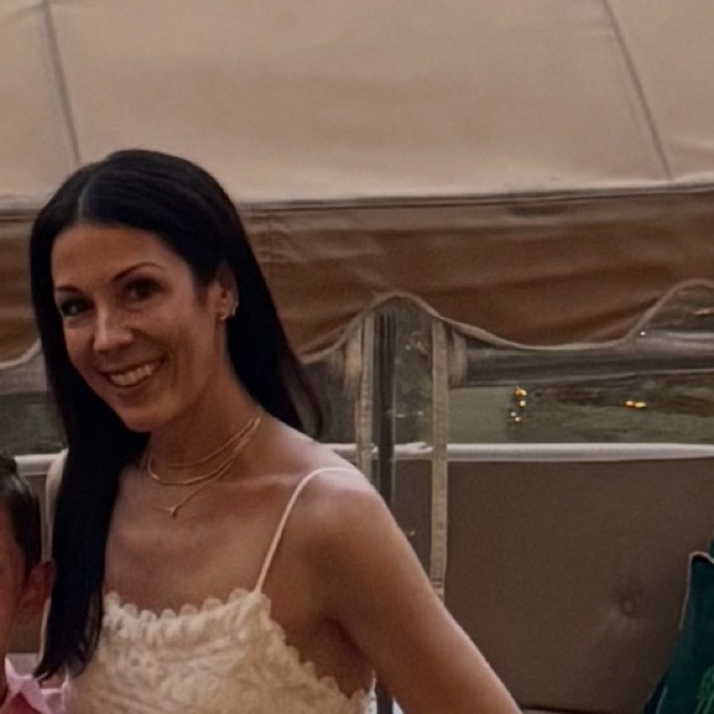 Meet your Posher, Dara